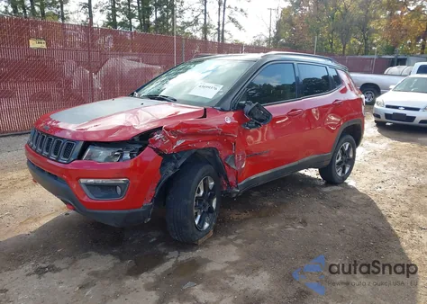 2018 Jeep Compass Trailhawk 4X4 из США, поврежденный, VIN 3C4NJDDB2JT419428